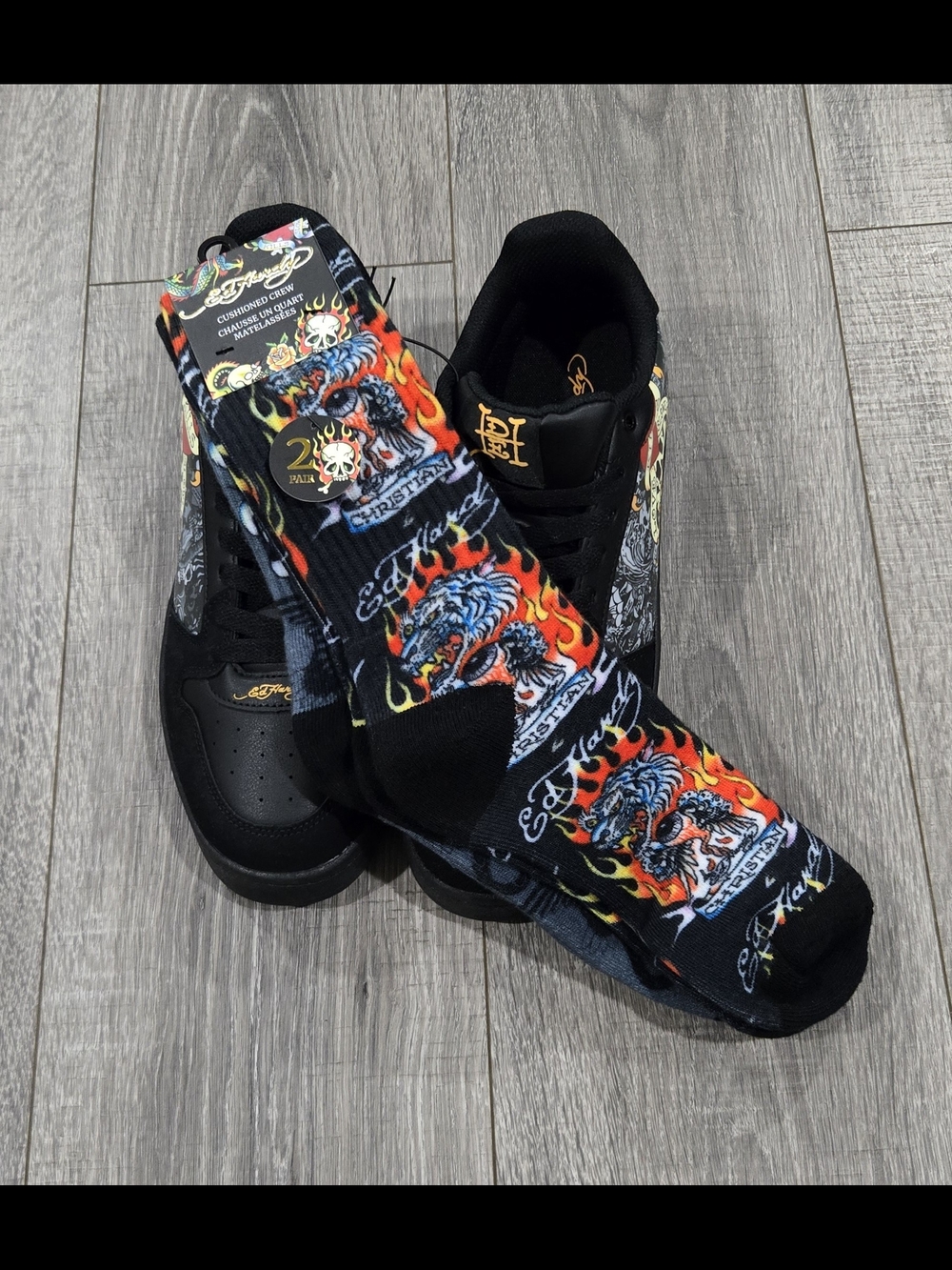 Ed Hardy Black Low-Top Sneakers with Multicolor Graphic Panels & Socks Combo#352 - Picture 4 of 10
